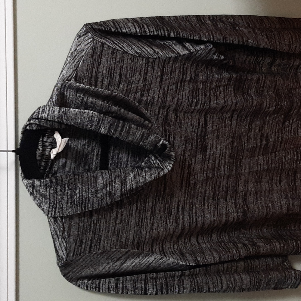 Sweater - Picture 3 of 4